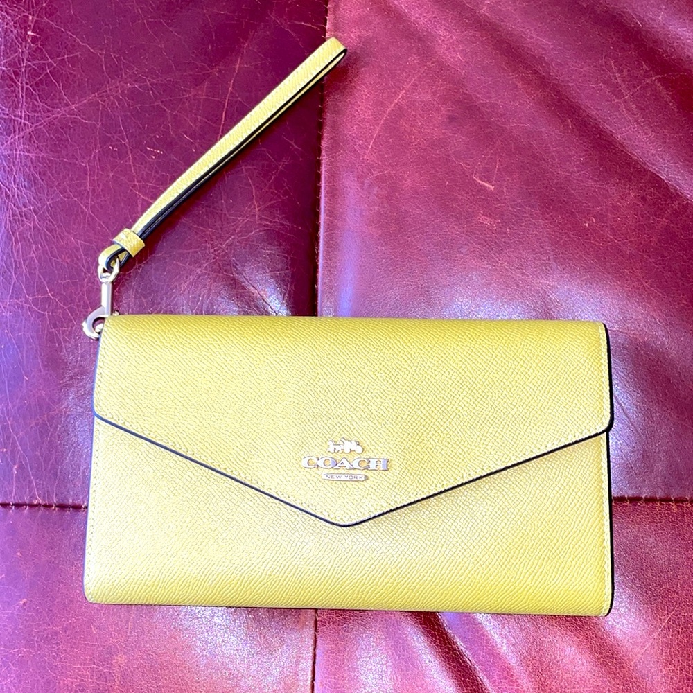 Coach Travel Envelope Wallet Wristlet EUC